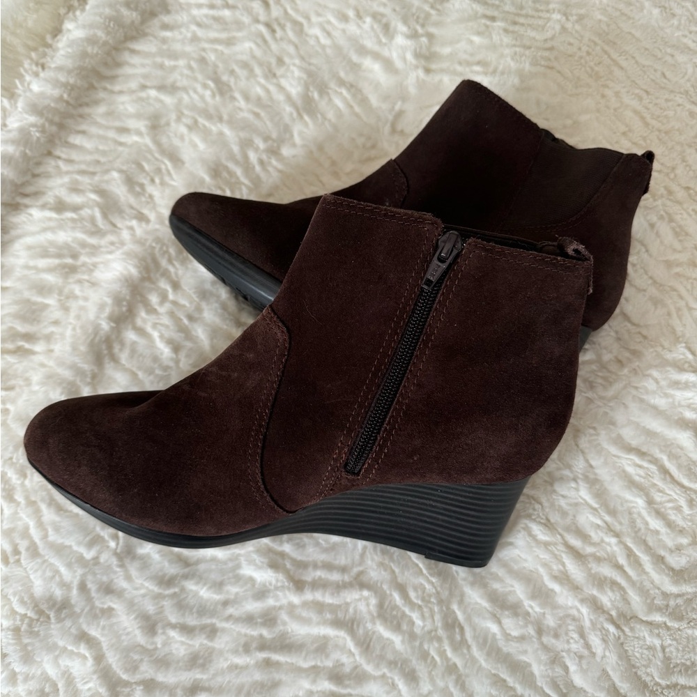 Clarks Crystal Quartz Brown Leather Wedge Chelsea Boots